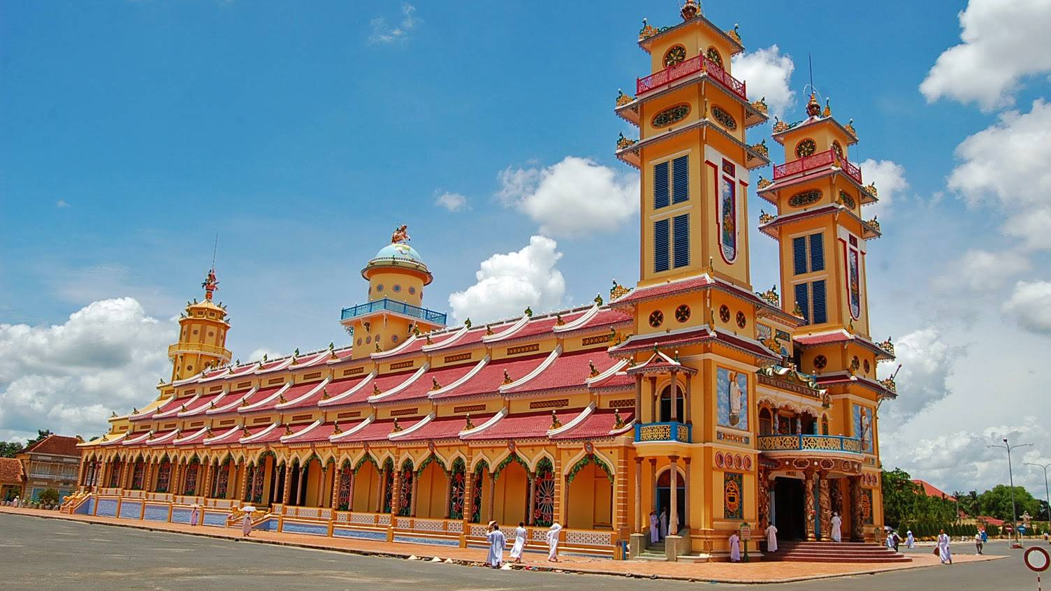 Cao Dai Temple