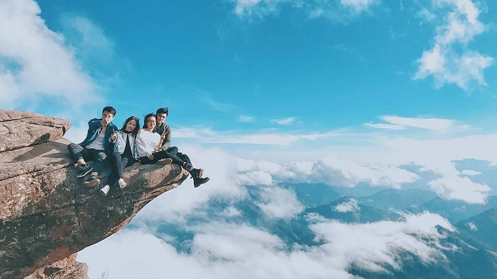 Checkin at Ba Den Mountain