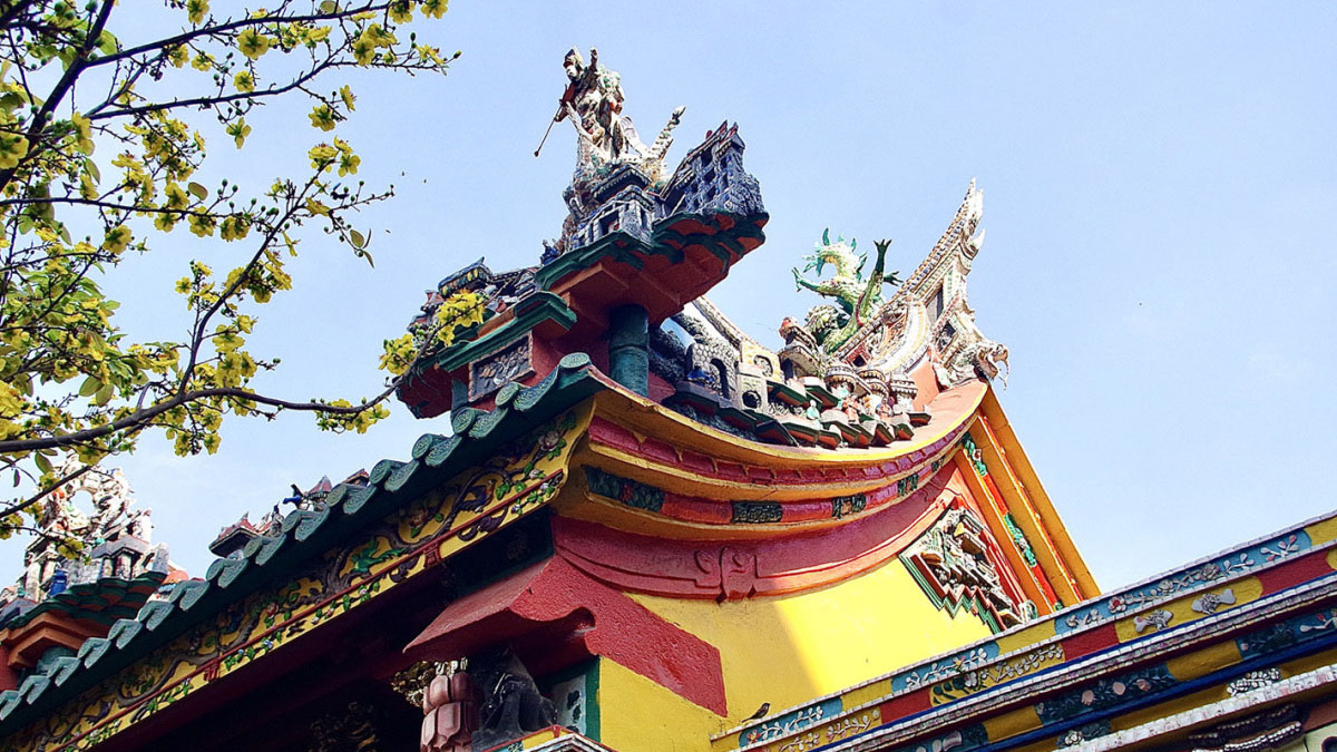 Quan Am Pagoda - Ancient Chinese temple in the heart of Saigon